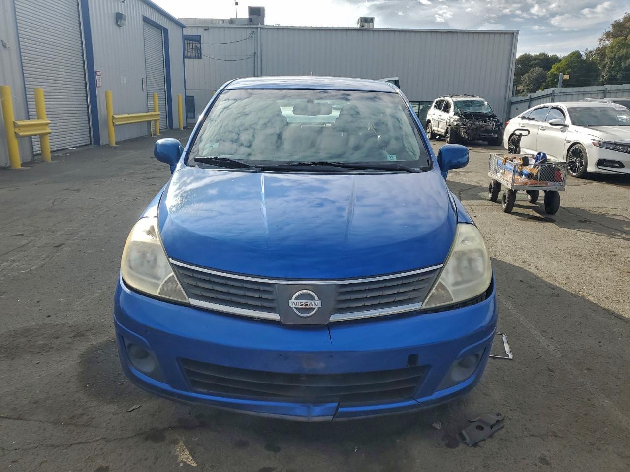 2008 Niss Versa 1.8 s