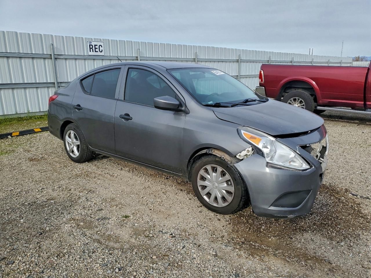 2016 Nissan Versa s