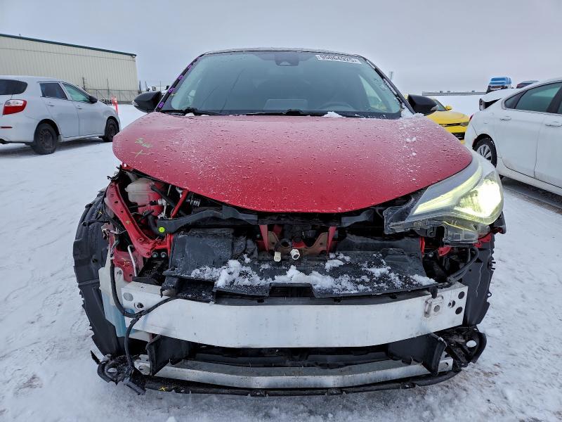 2022 Toyota C-hr xle