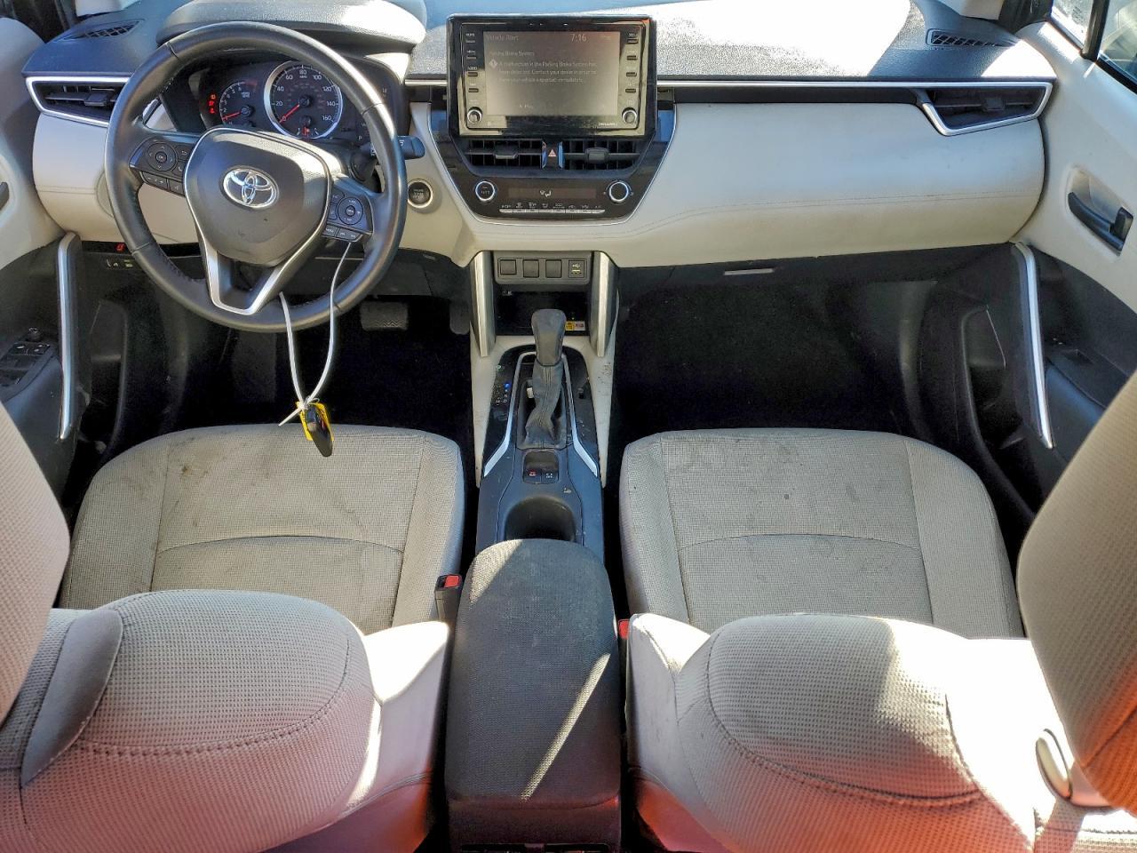 2022 Toyota Corolla Cross le