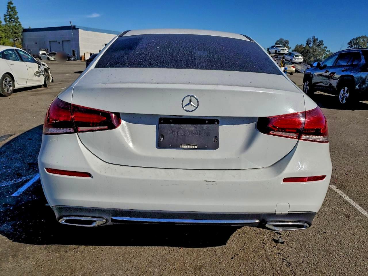 2020 Mercedes-Benz A 220