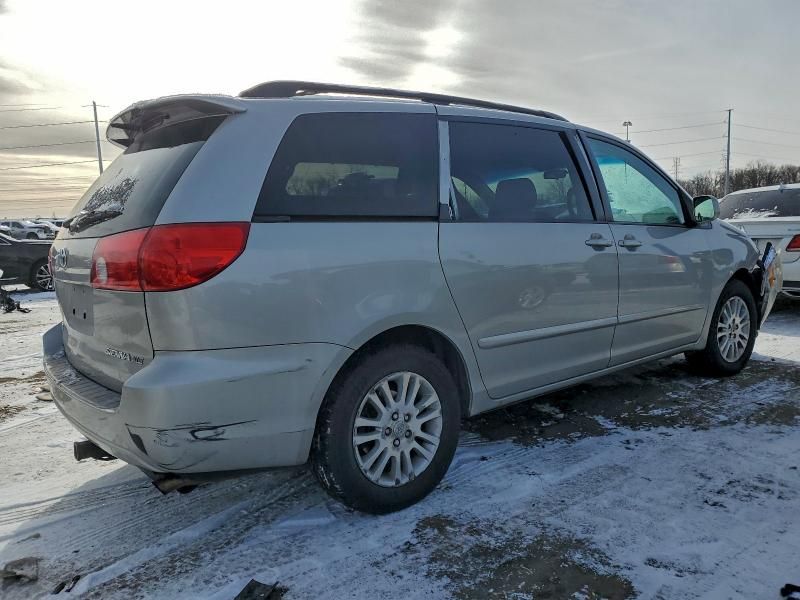 2007 Toyota Sienna xle