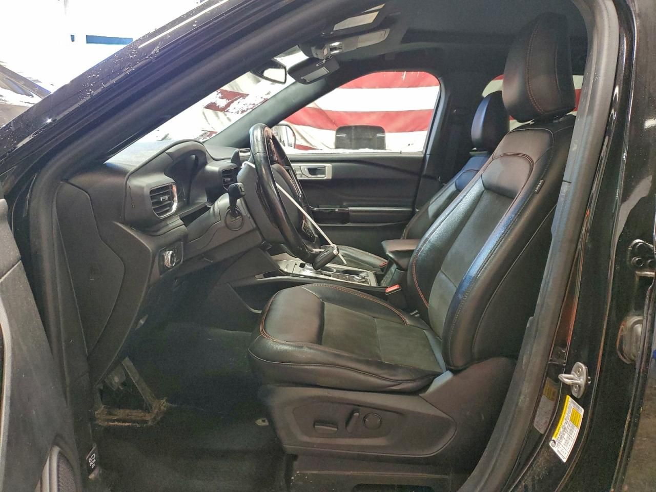 2022 Ford Explorer St-line