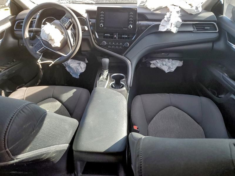 2021 Toyota Camry le