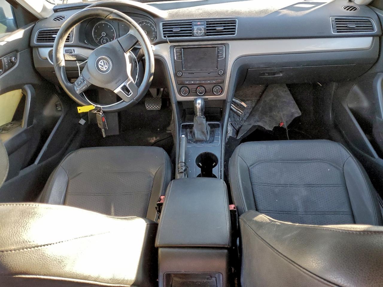 2014 Volkswagen Passat s