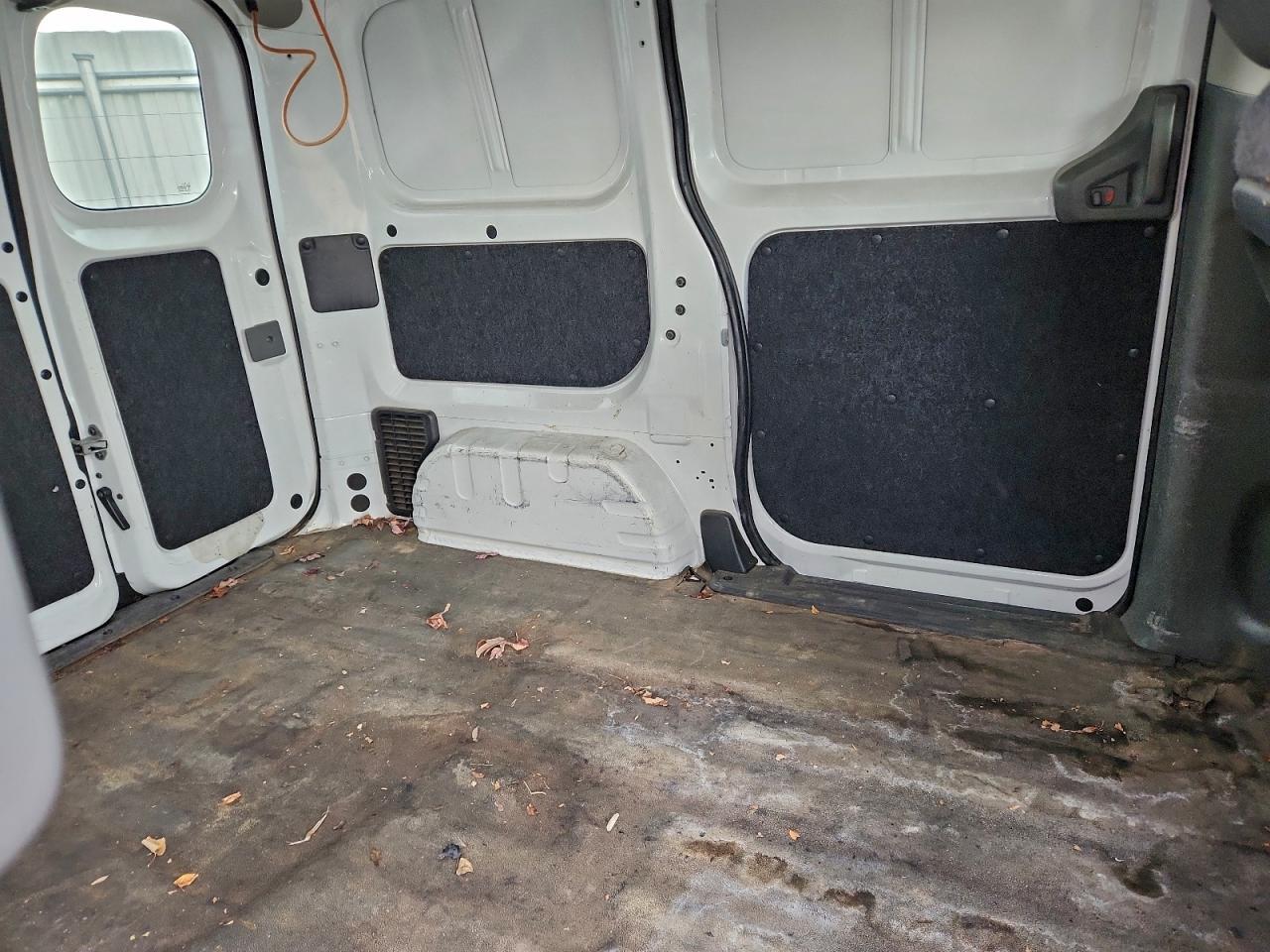 2017 Nissan NV 200 2.5