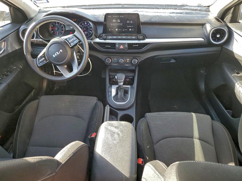 2024 KIA Forte lx