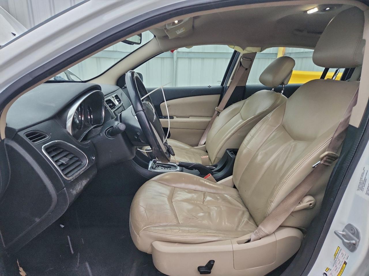 2013 Chrysler 200 Limited