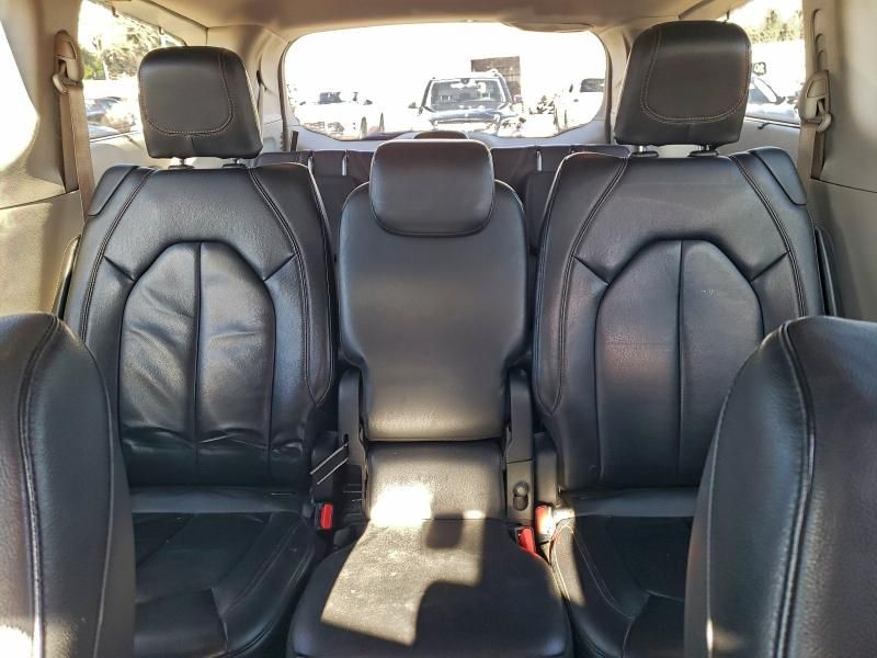 2017 Chrysler Pacifica Touring l