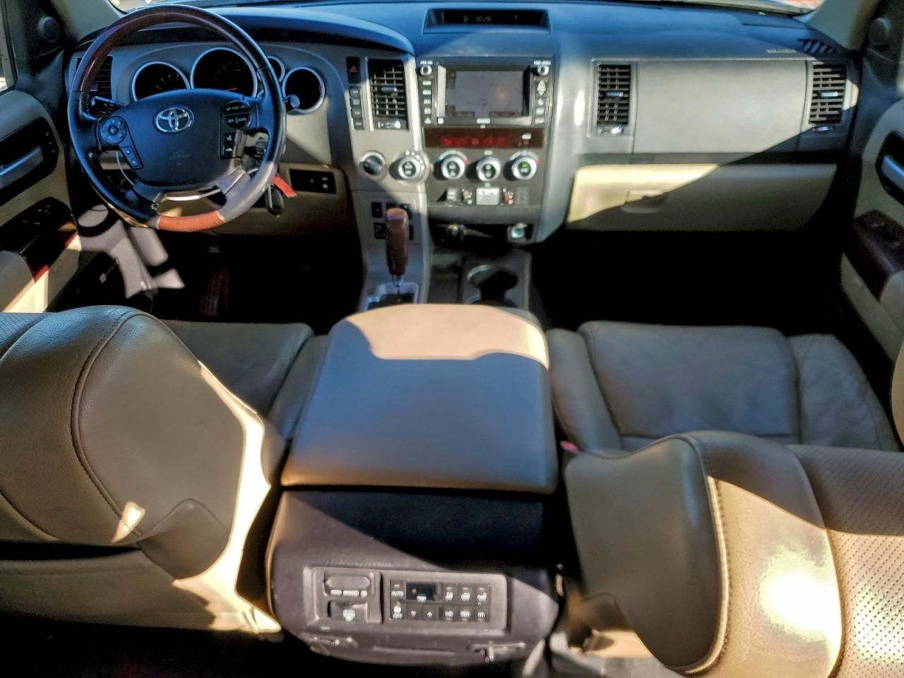 2013 Toyota Sequoia Platinum