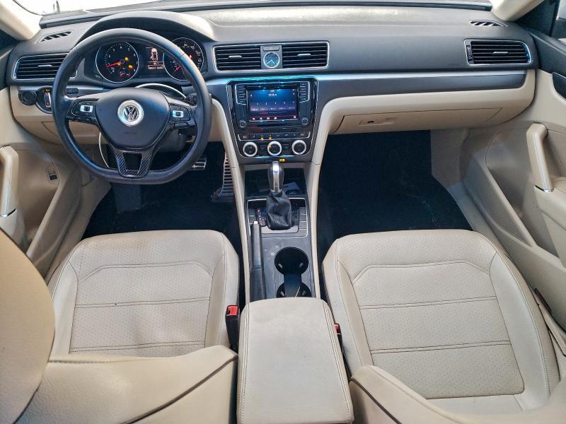 2017 Volkswagen Passat R-line