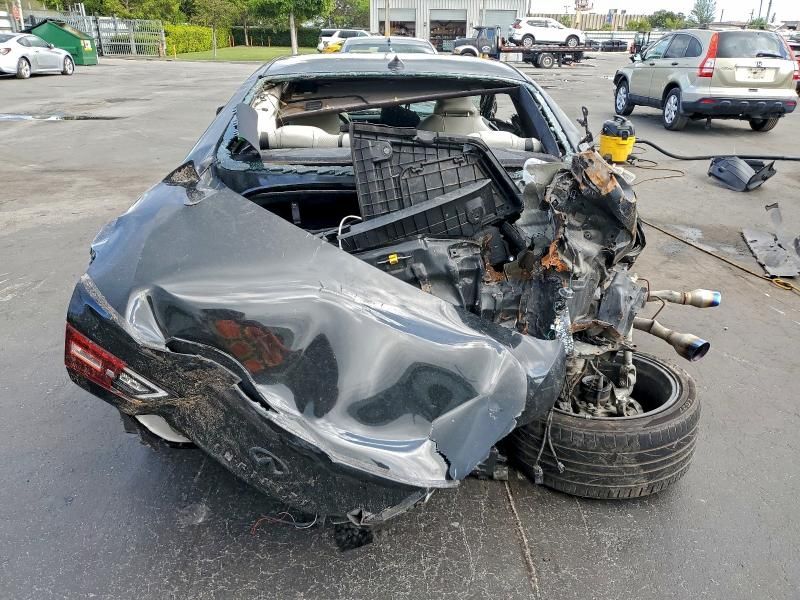 2018 Infiniti Q60 Luxe 300
