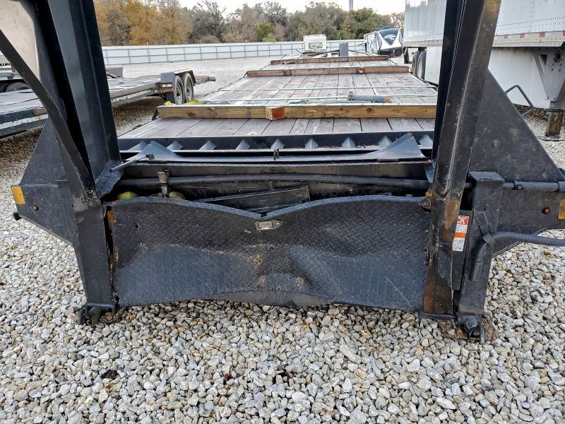 2025 Trail Maxx Gooseneck