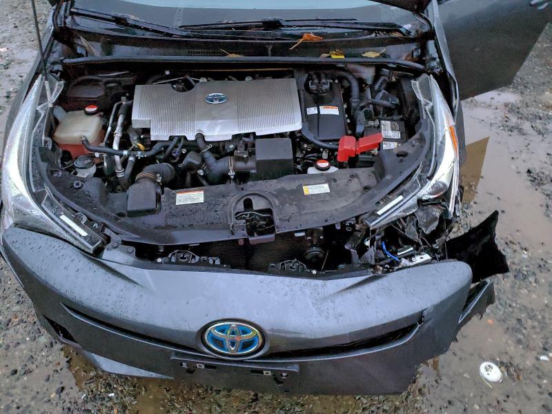 2016 Toyota Prius Three Touring