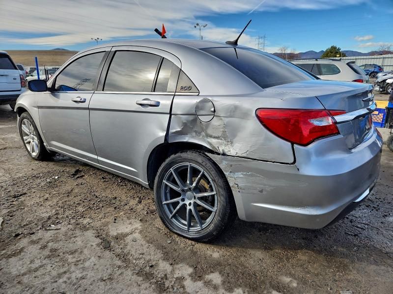 2013 Chrysler 200 Touring