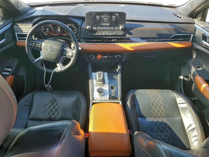 2022 Mitsubishi Outlander sel