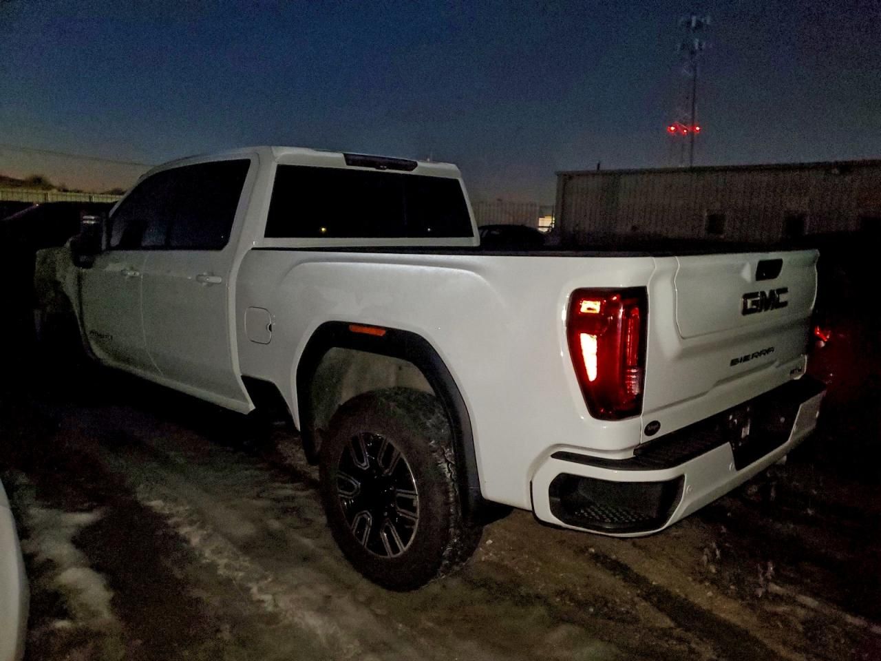2020 GMC Sierra K2500 AT4