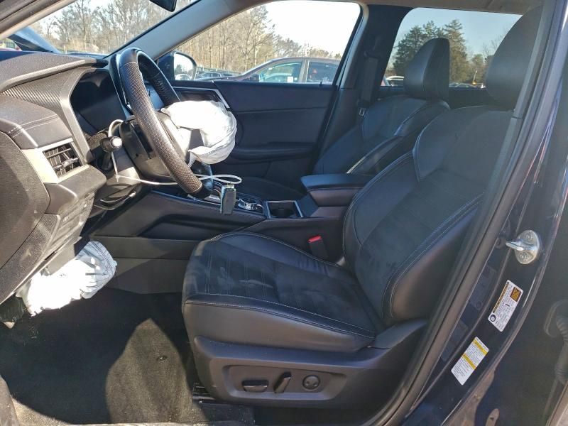 2023 Mitsubishi Outlander se