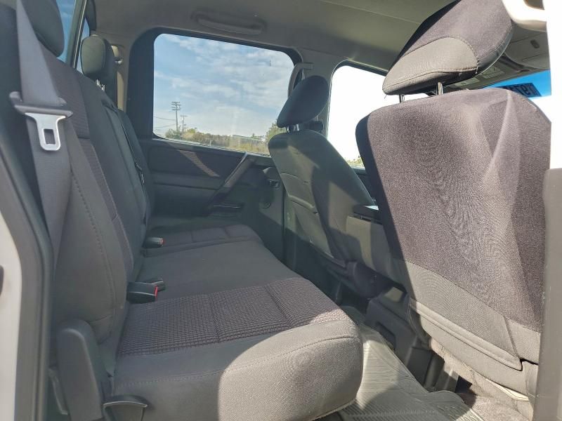 2010 Nissan Titan xe