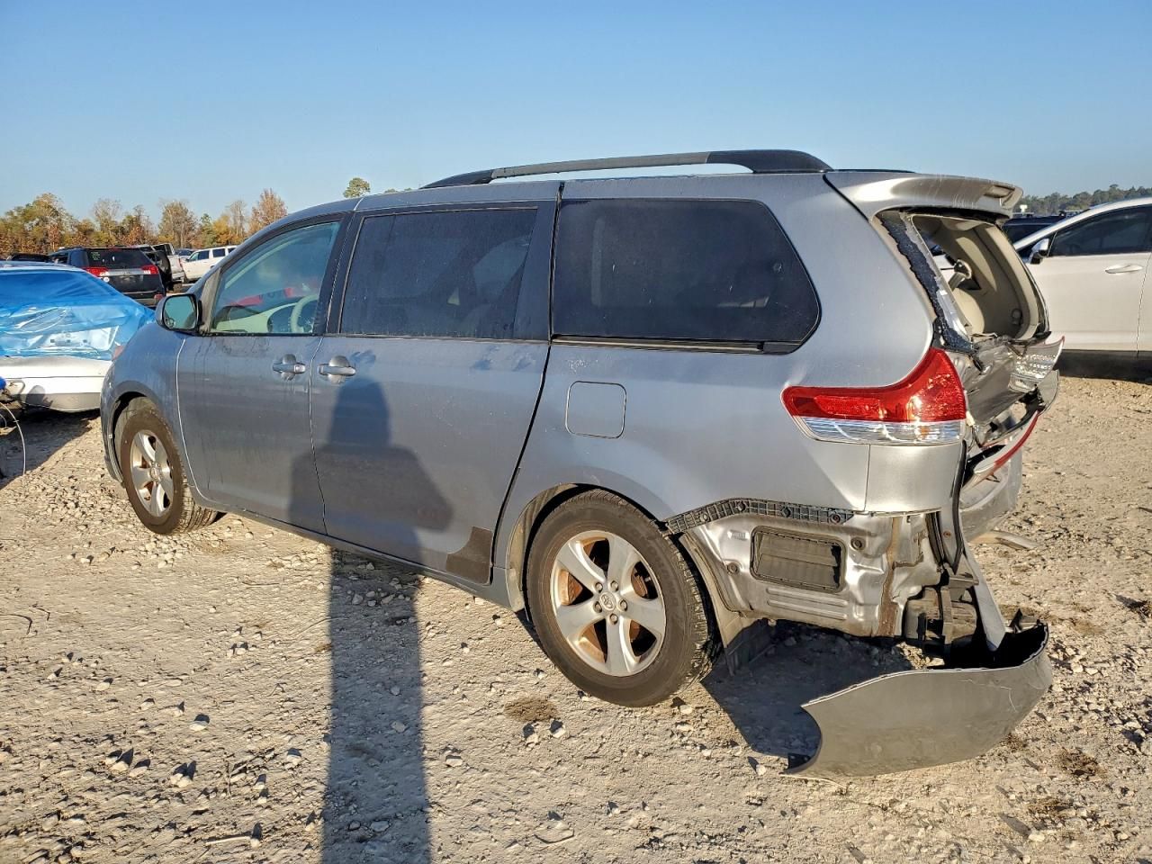 2011 Toyota Sienna le