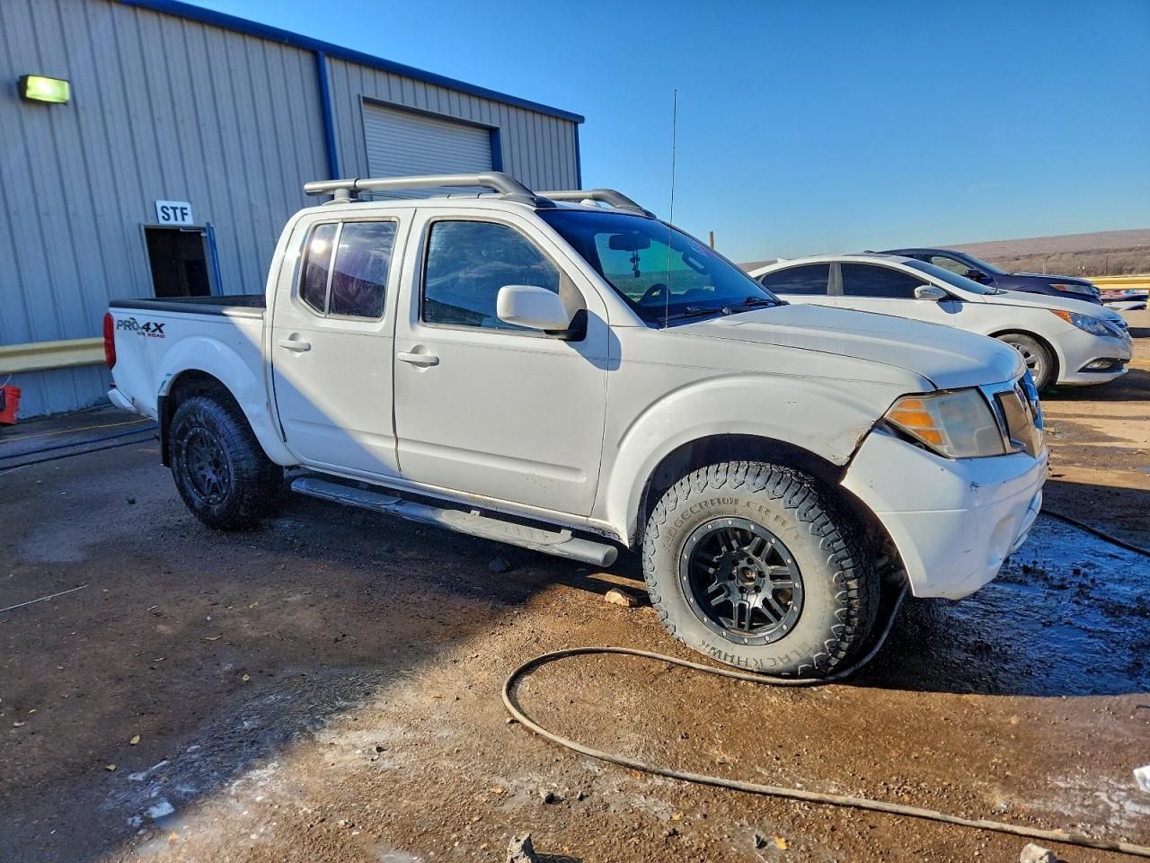 2012 Nissan Frontier s