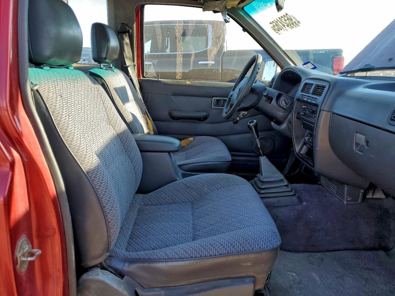 1996 Nissan Truck