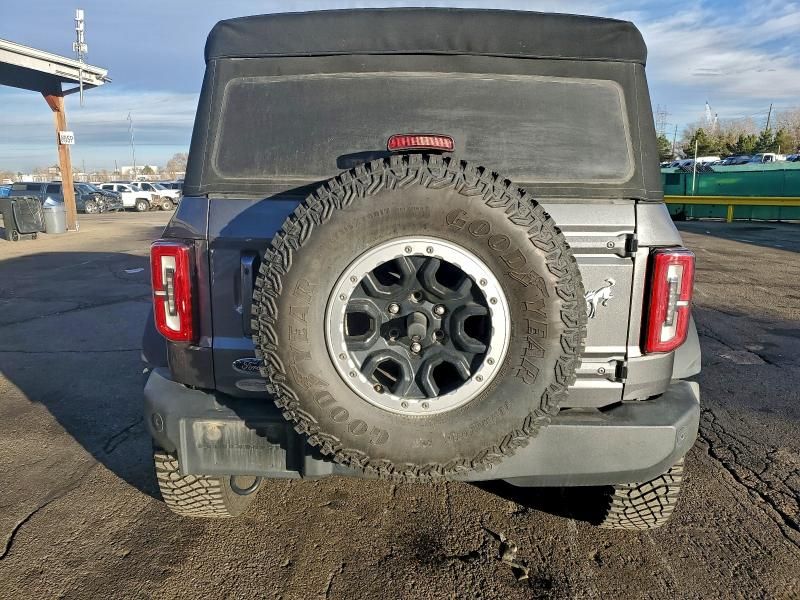 2021 Ford Bronco Base