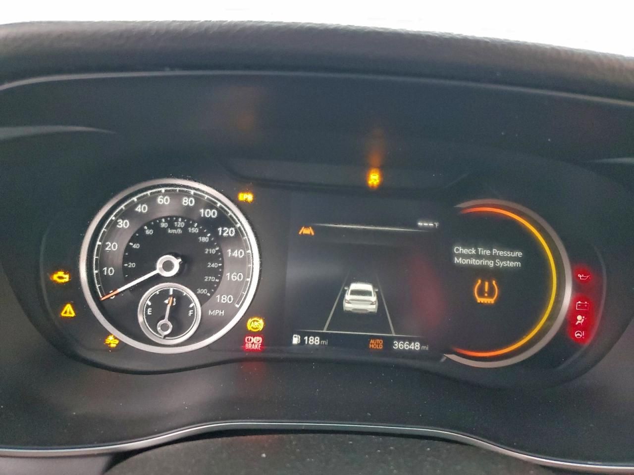 2023 Genesis G70 Base