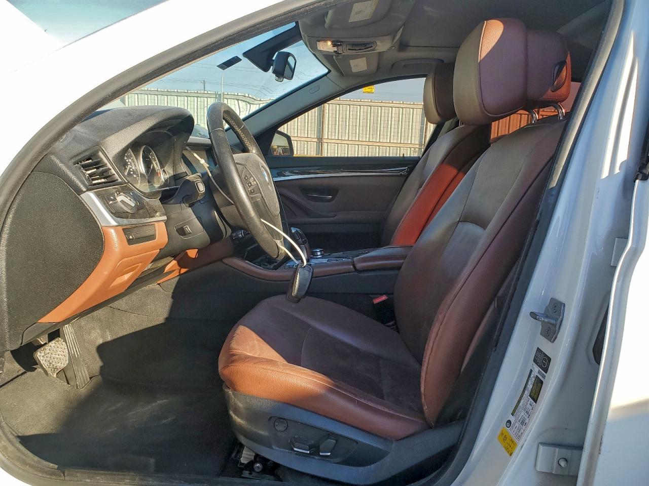 2013 BMW 528 i