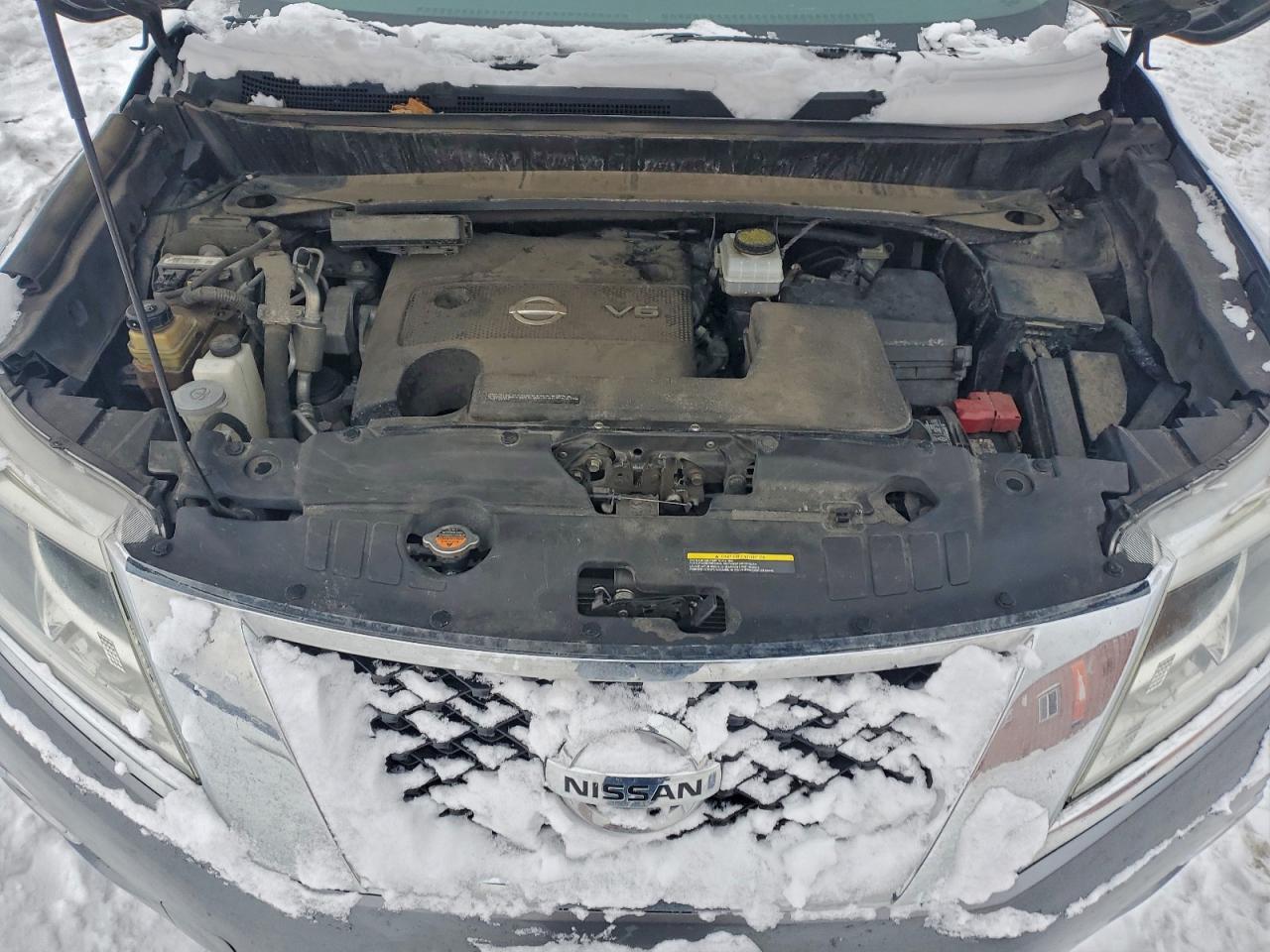 2016 Nissan Pathfinder sl