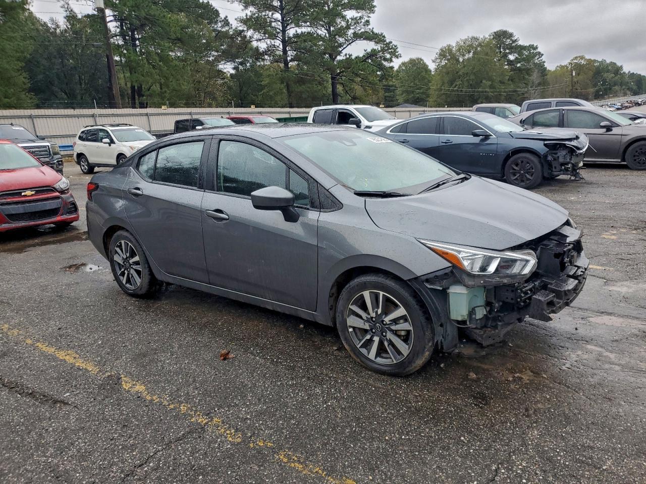 2023 Nissan Versa sv