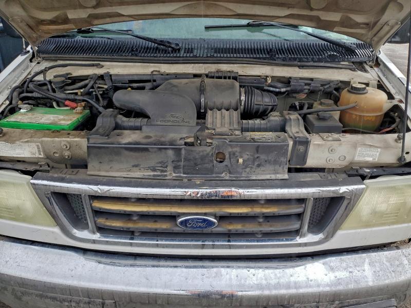 2003 Ford Econoline E450 Super Duty Cutaway van