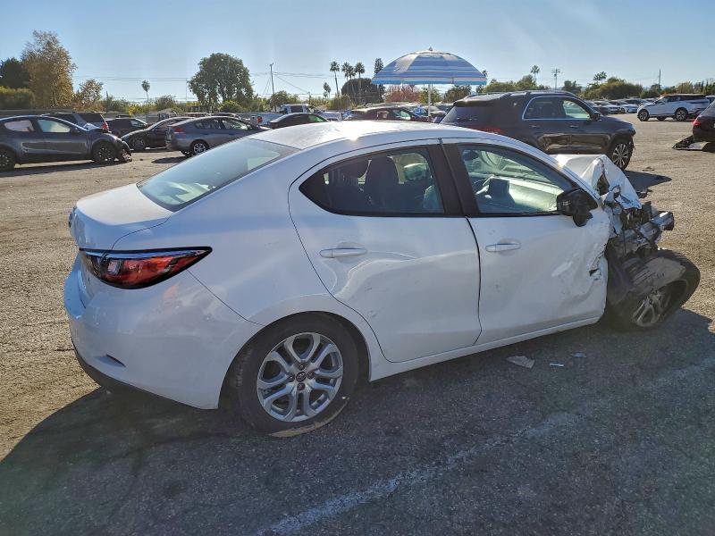 2017 Toyota Yaris ia