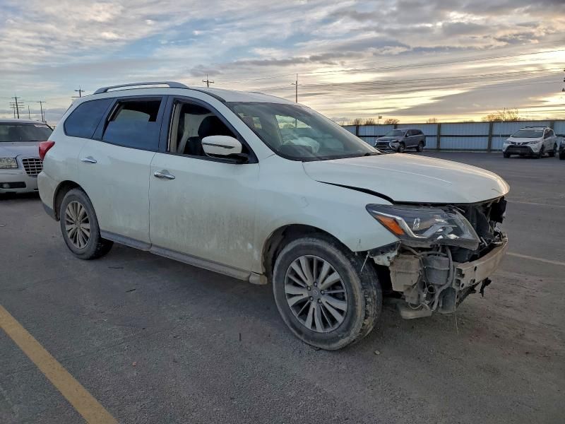 2017 Nissan Pathfinder s