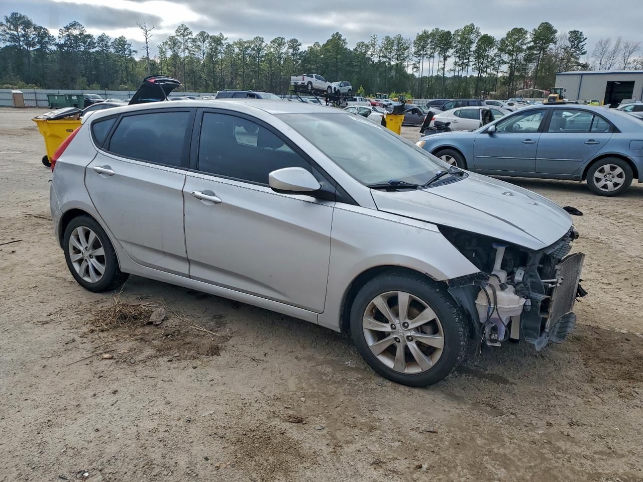2012 Hyundai Accent gls