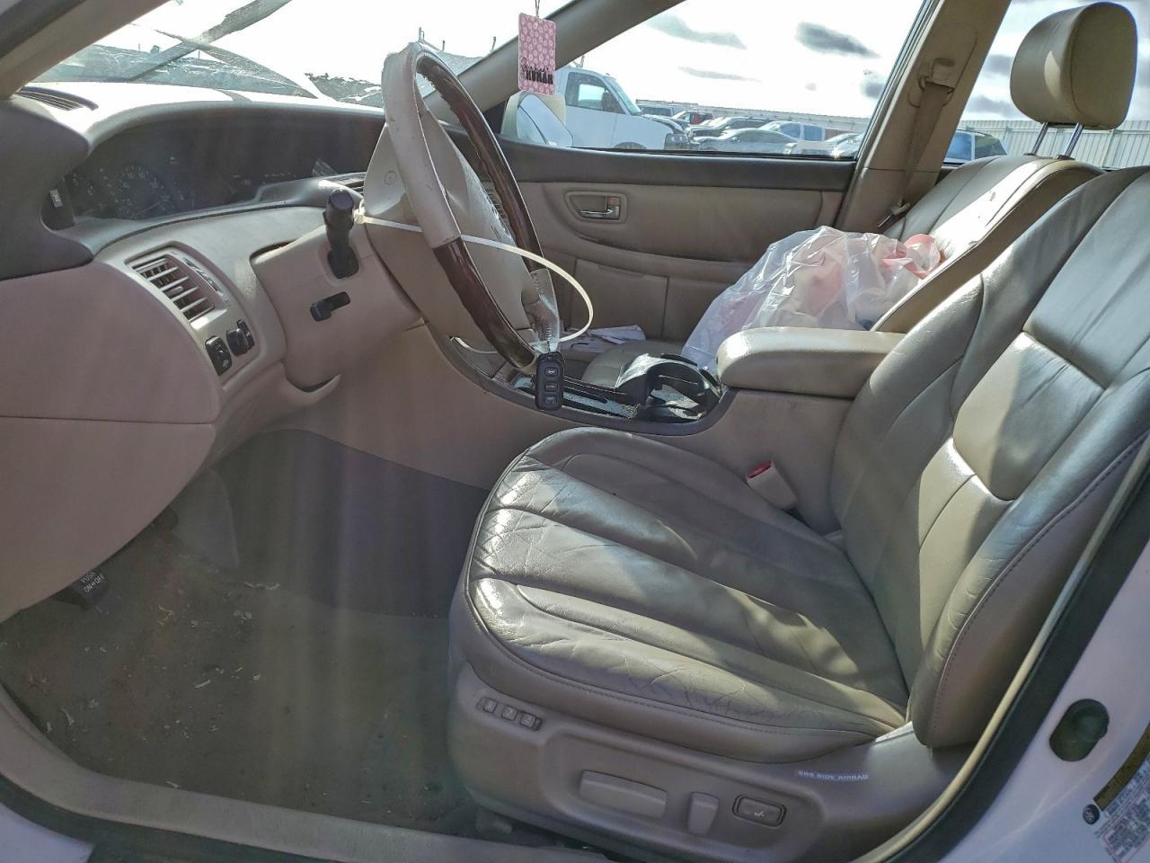 2004 Toyota Avalon xl