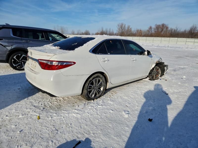 2016 Toyota Camry le