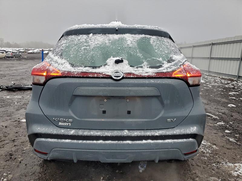 2021 Nissan Kicks sv