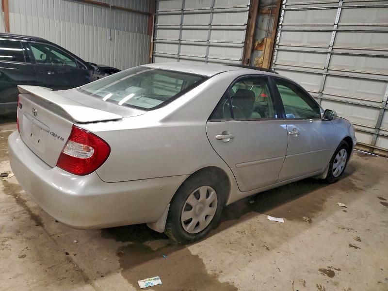 2004 Toyota Camry le