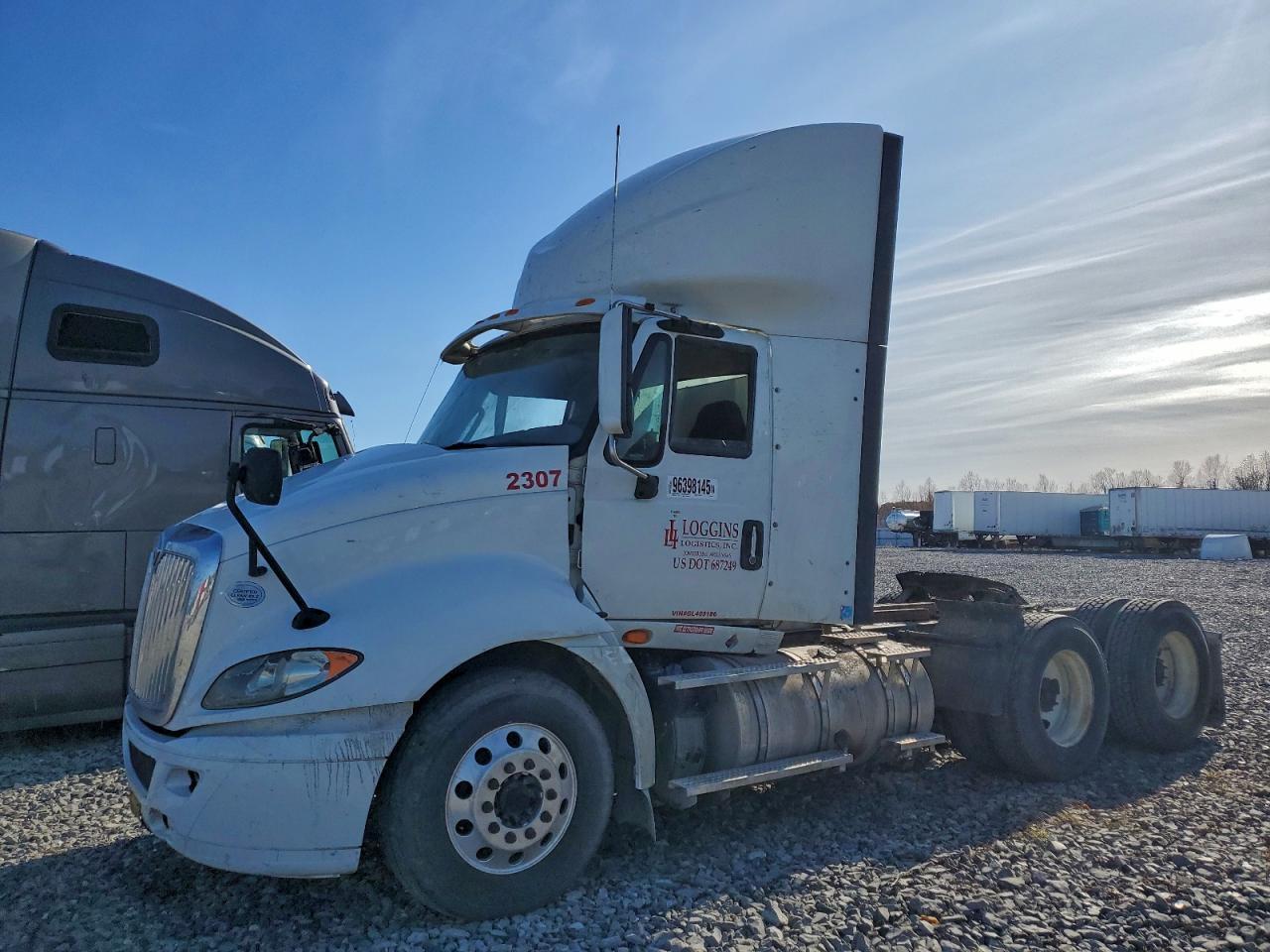 2016 International Prostar Semi Truck