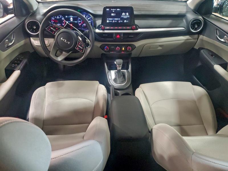 2023 KIA Forte lx
