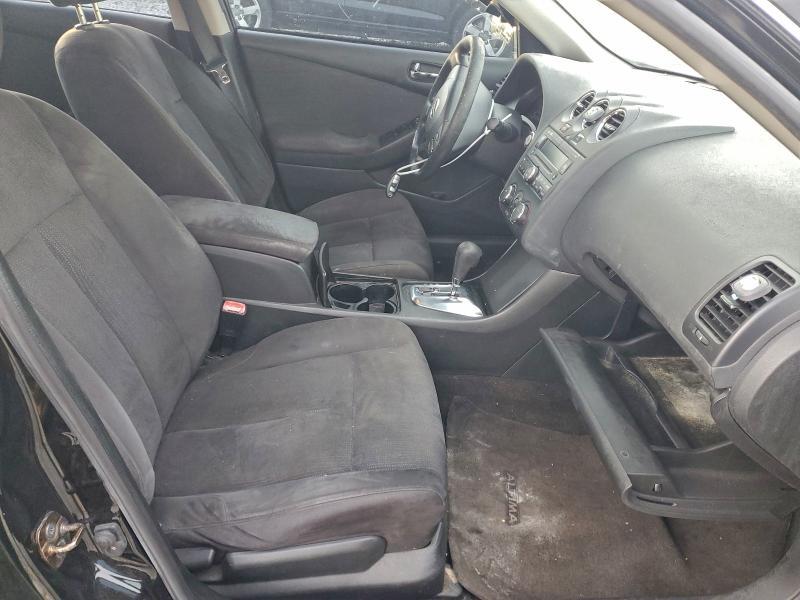 2010 Nissan Altima Base