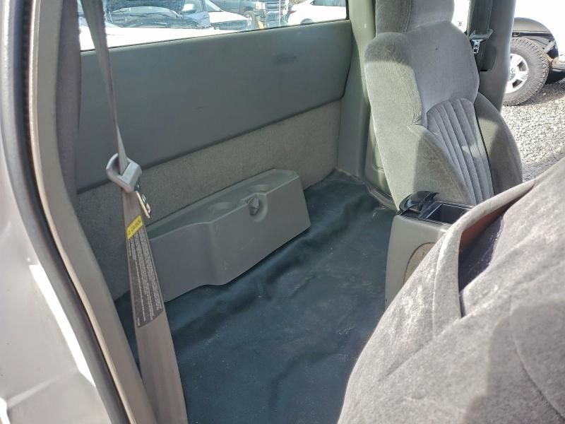 2001 Chevrolet S Truck S10