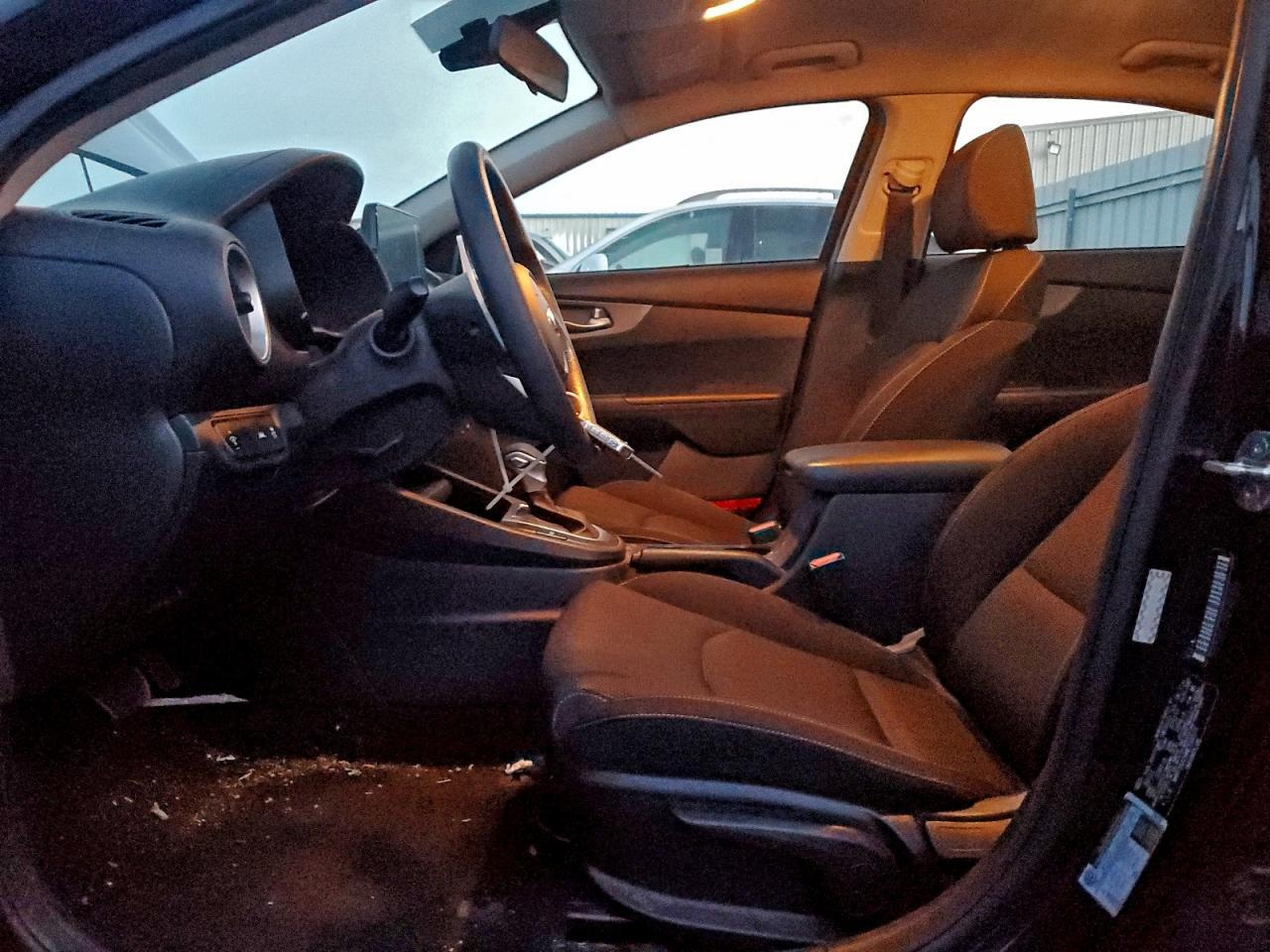 2021 KIA Forte fe