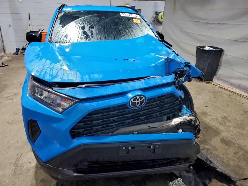 2021 Toyota Rav4 le