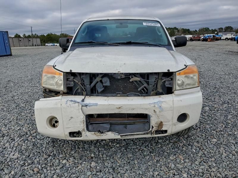 2011 Nissan Titan s
