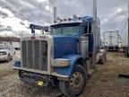 2009 Peterbilt 388 Semi Truck