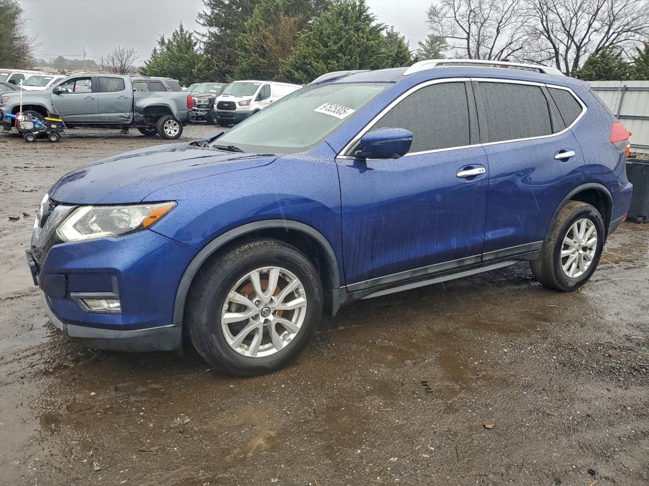 2017 Nissan Rogue sv