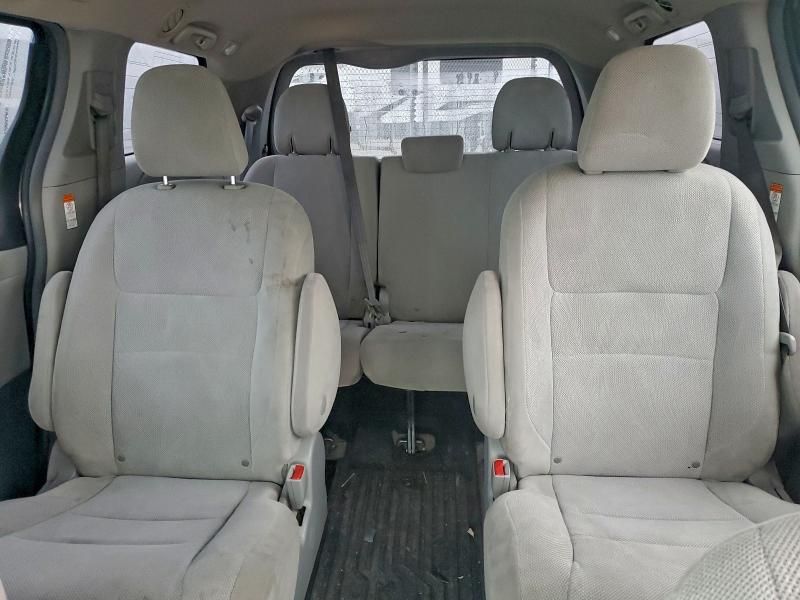 2018 Toyota Sienna l