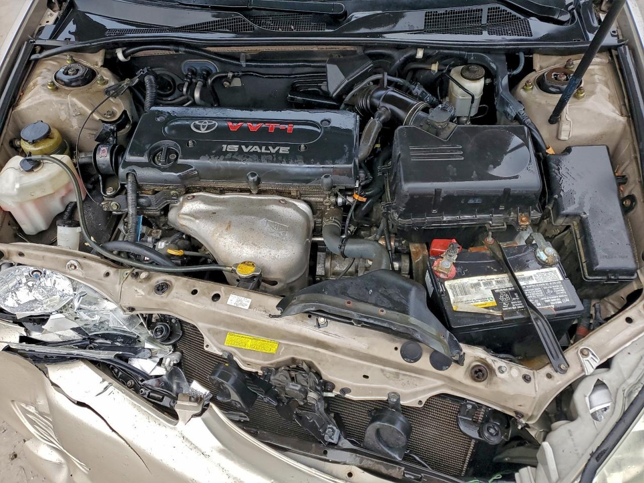 2004 Toyota Camry le